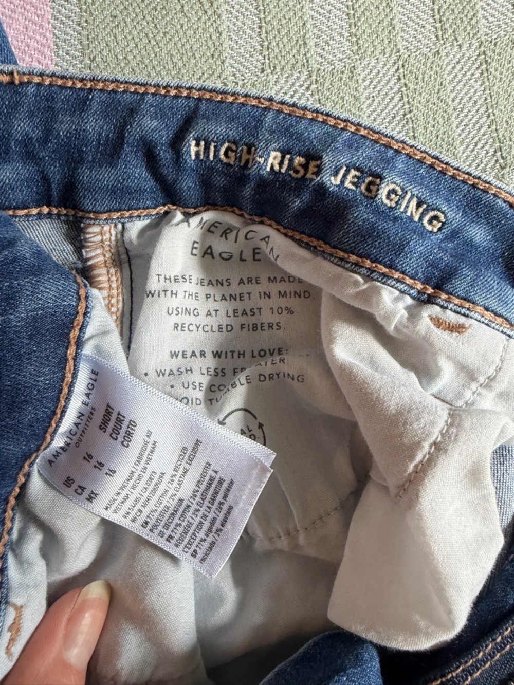 American Eagle Outfitters High-Rise Jegging - Blue with Tan Stitching